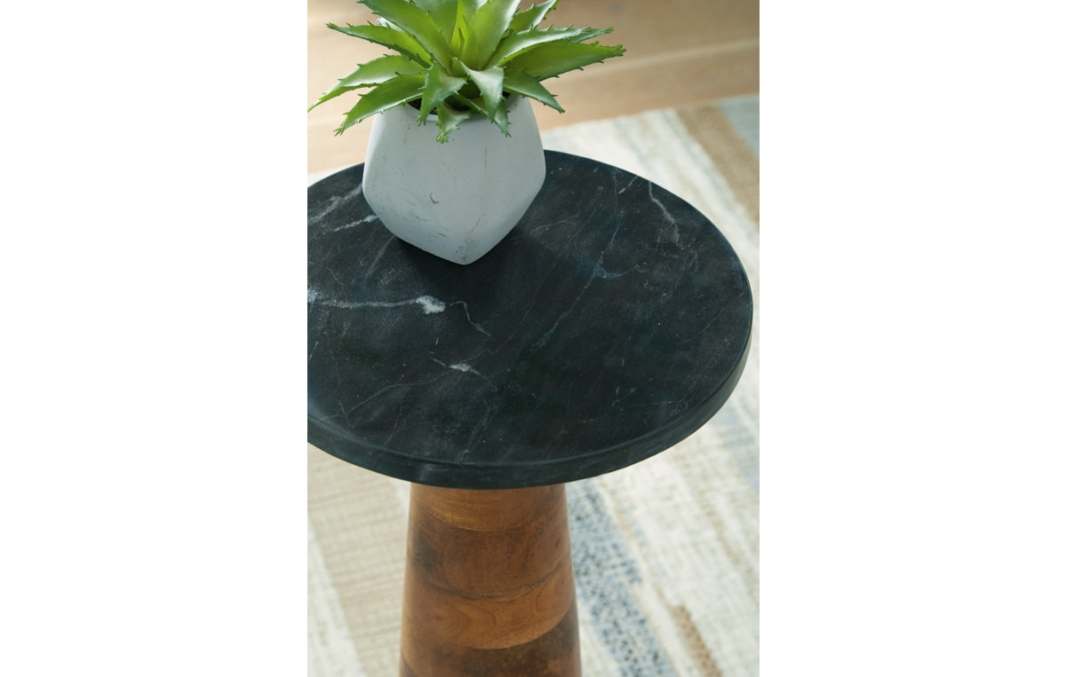 Quinndon Accent Table