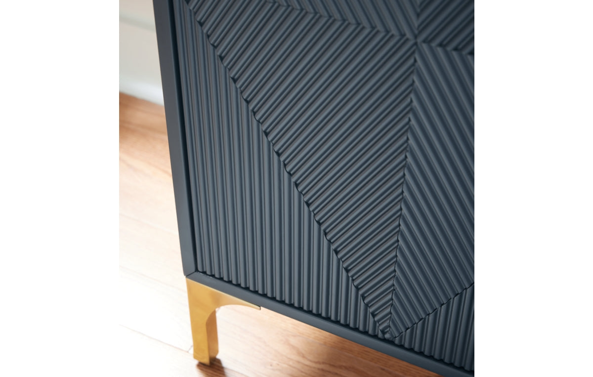 Loirwick Accent Cabinet