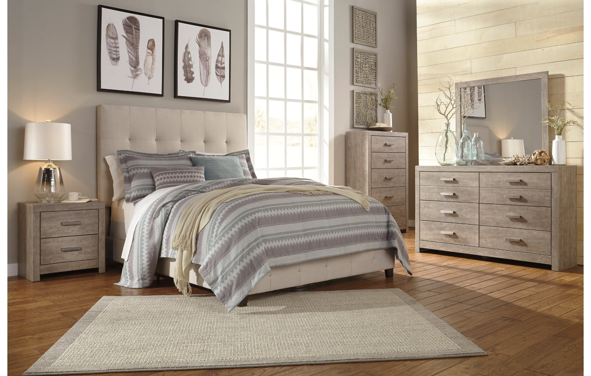 Dolante Queen Upholstered Bed