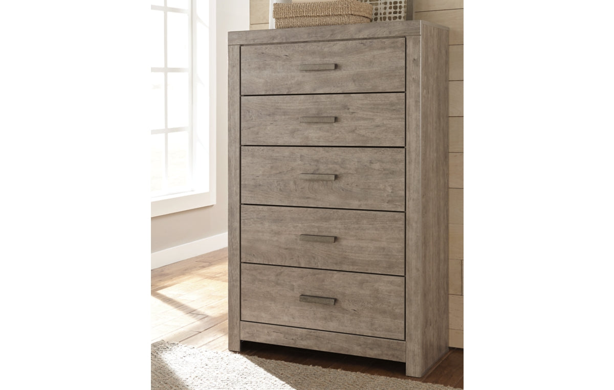 Culverbach Queen Panel Bed with Mirrored Dresser, Chest and Nightstand