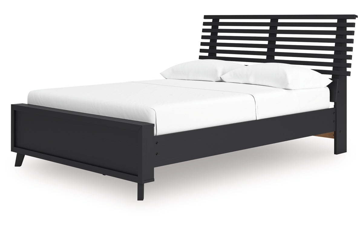 Danziar Full Slat Panel Bed