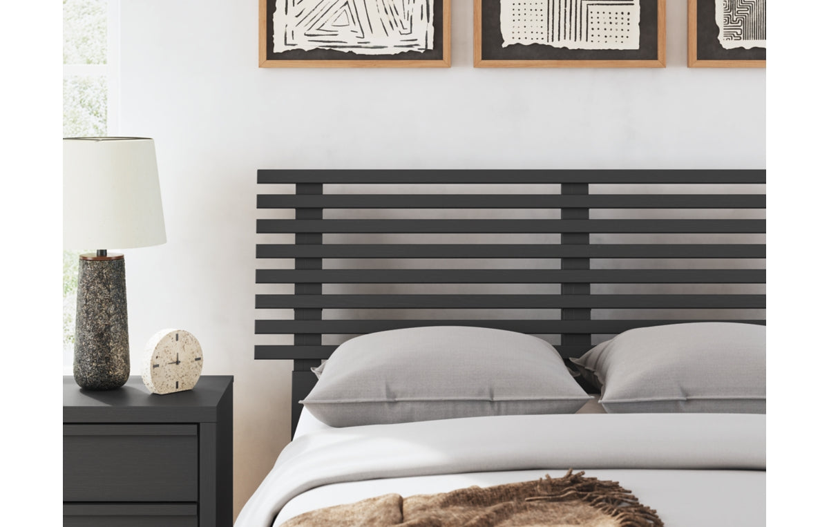 Danziar Full Slat Panel Bed