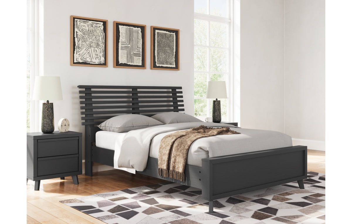 Danziar Full Slat Panel Bed