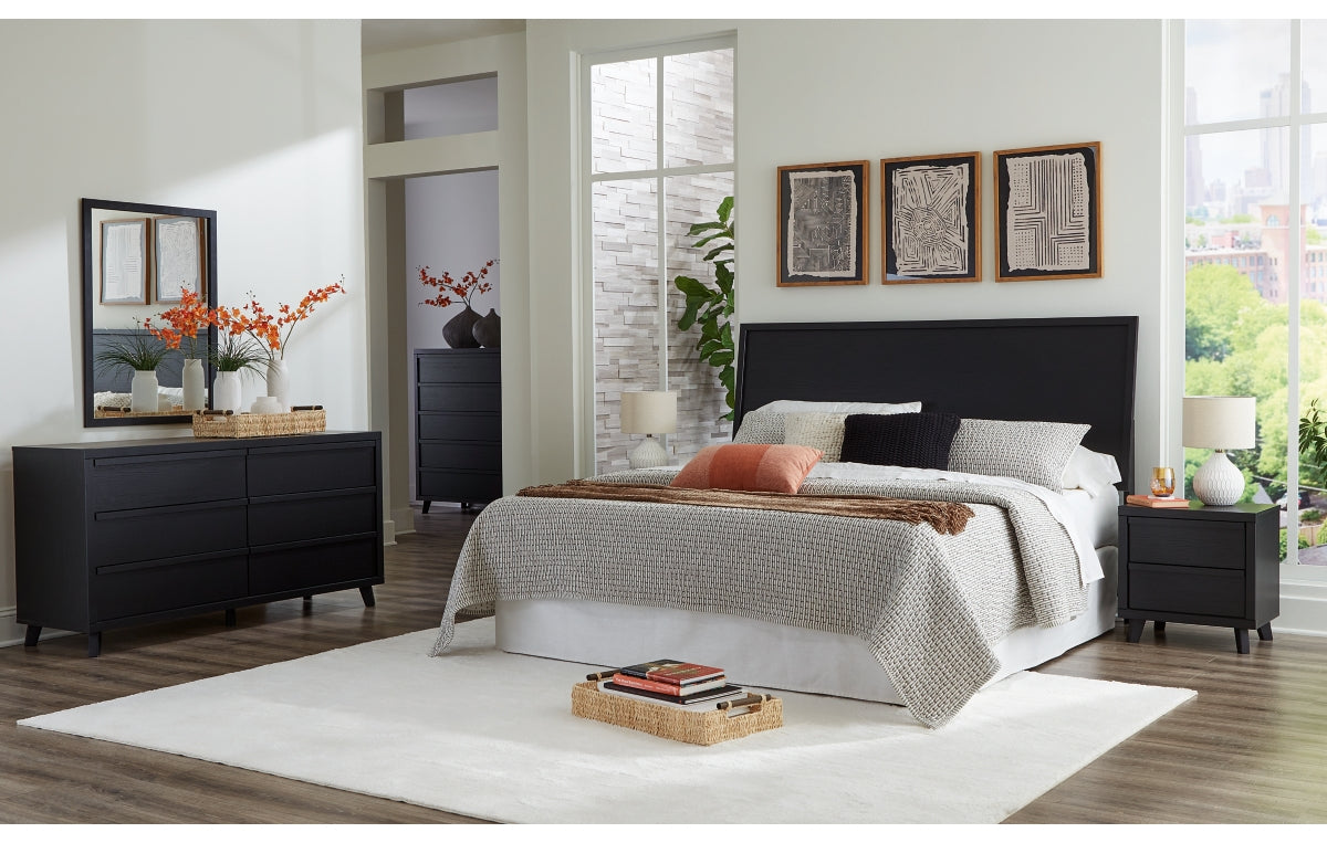 Danziar Queen Panel Headboard with Mirrored Dresser and Chest