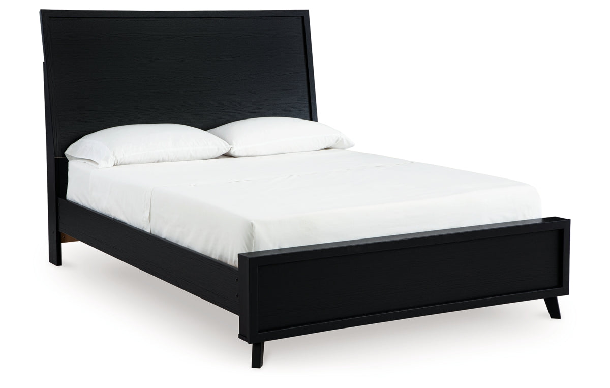 Danziar Queen Panel Bed