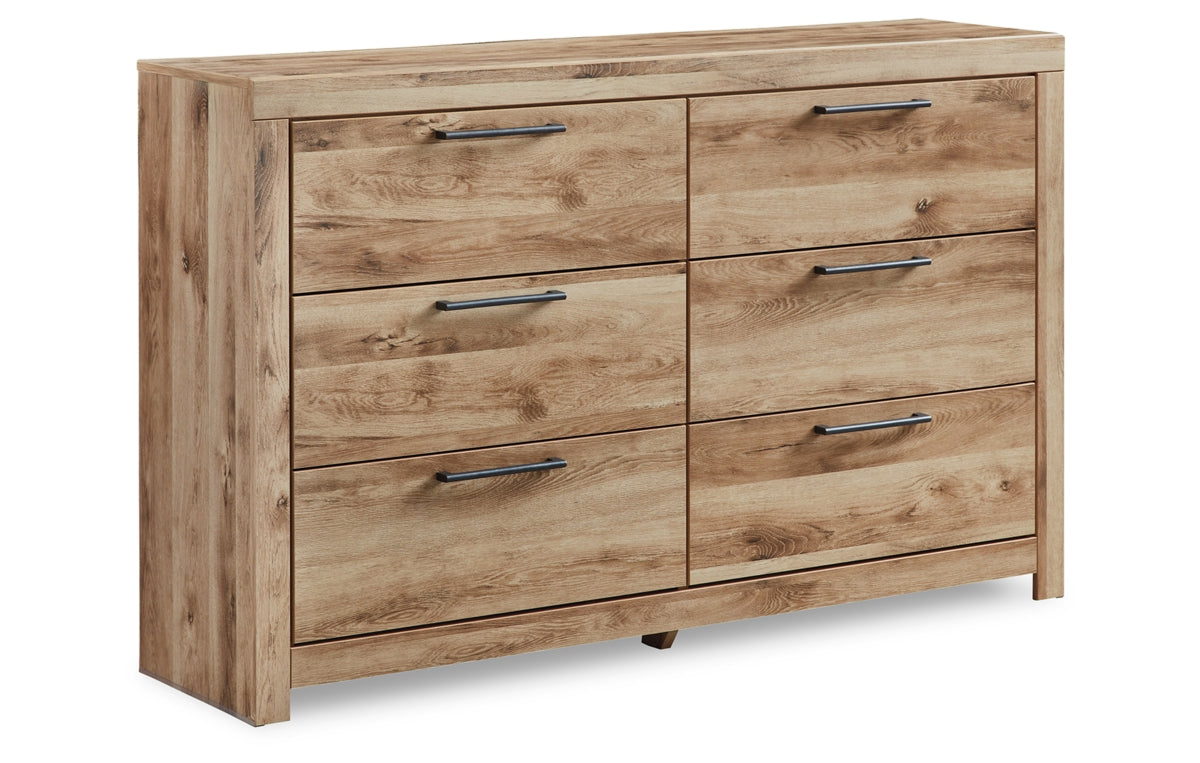 Hyanna Dresser