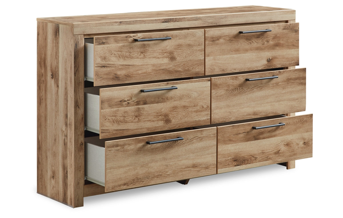 Hyanna Dresser