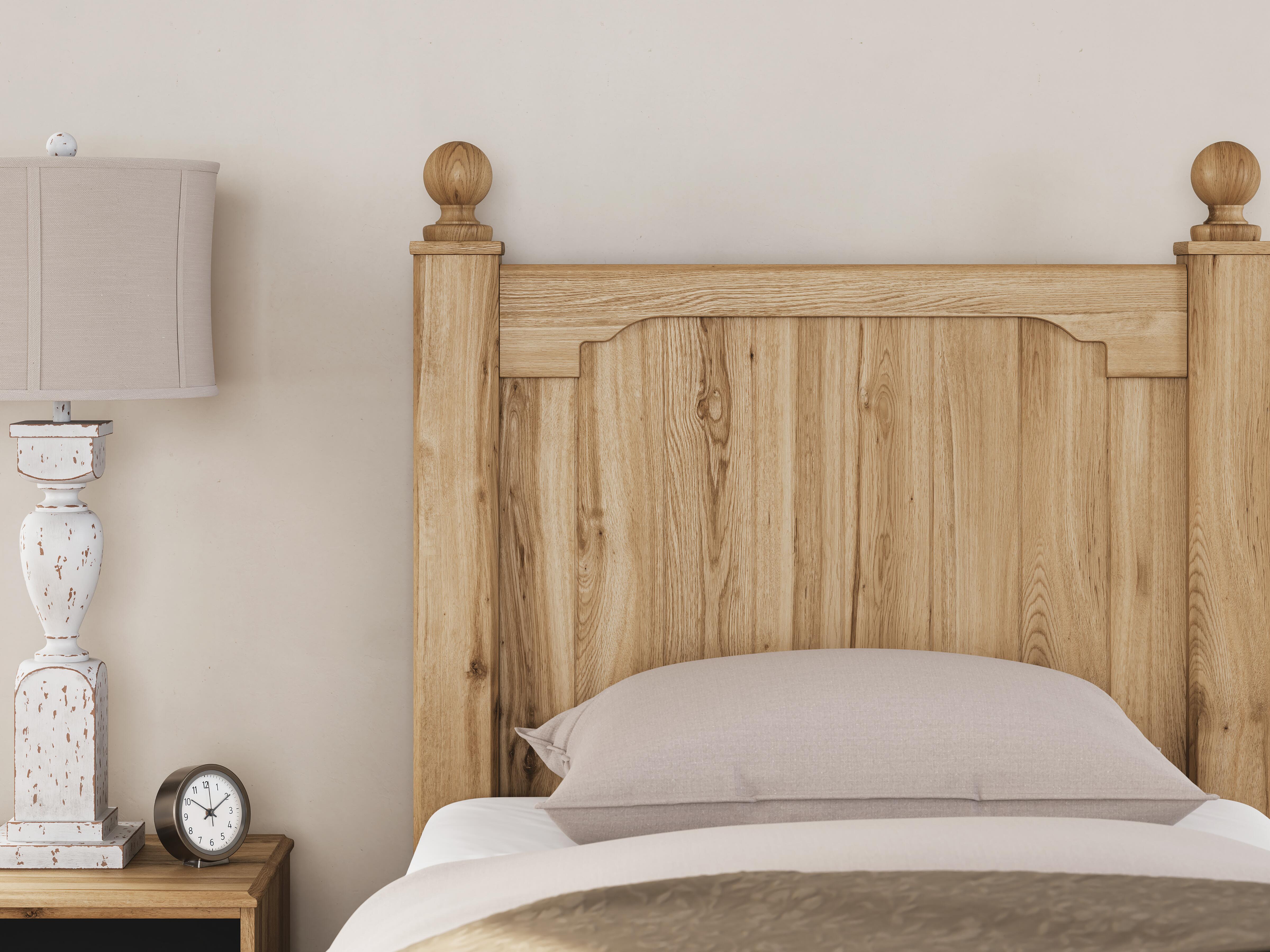 Aleaport Twin Panel Bed, Dresser, Mirror and Nightstand
