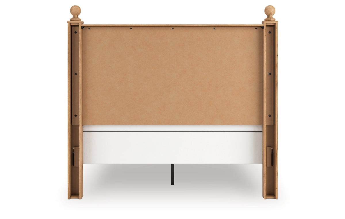 Aleaport Queen Panel Bed with Mirrored Dresser and Nightstand