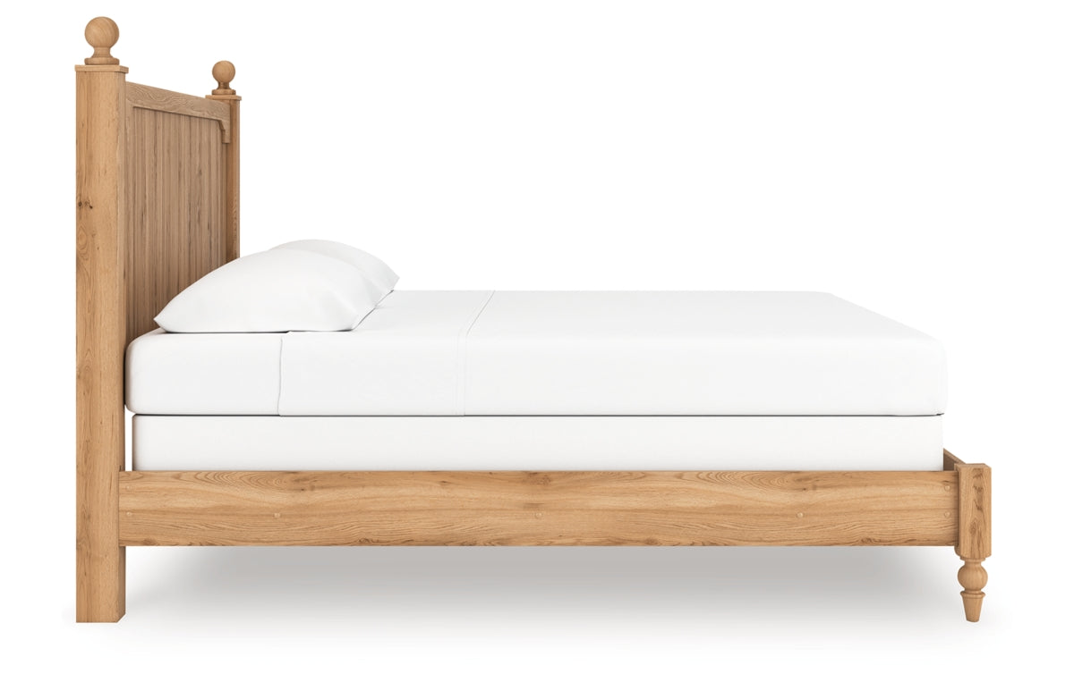 Aleaport King Panel Bed with Mirrored Dresser and Nightstand