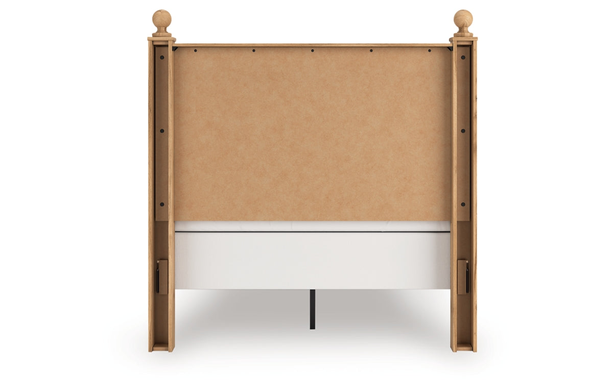 Aleaport Full Panel Bed with Mirrored Dresser
