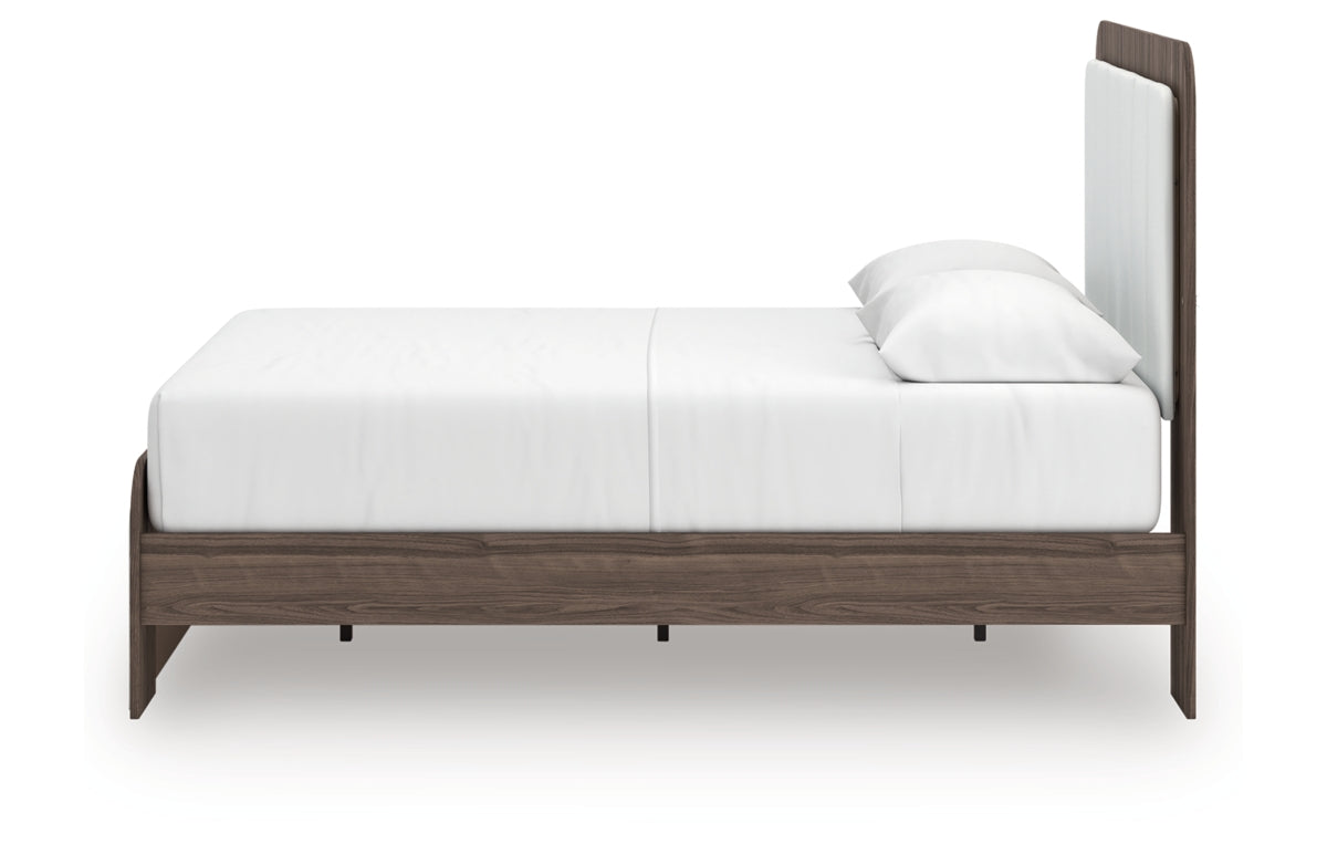 Kendanport Queen Upholstered Bed