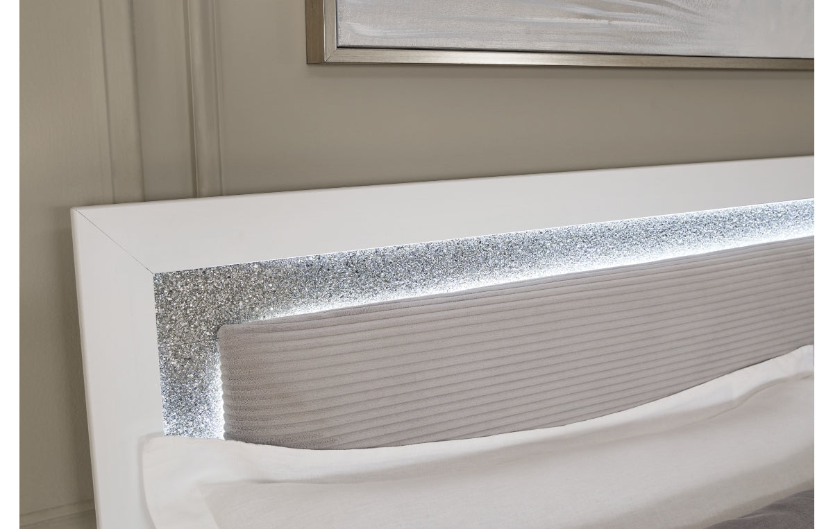 Maeling King Upholstered Panel Bed