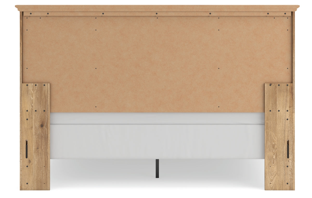 Makidern King Panel Bed