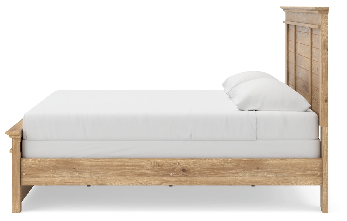 Makidern King Panel Bed