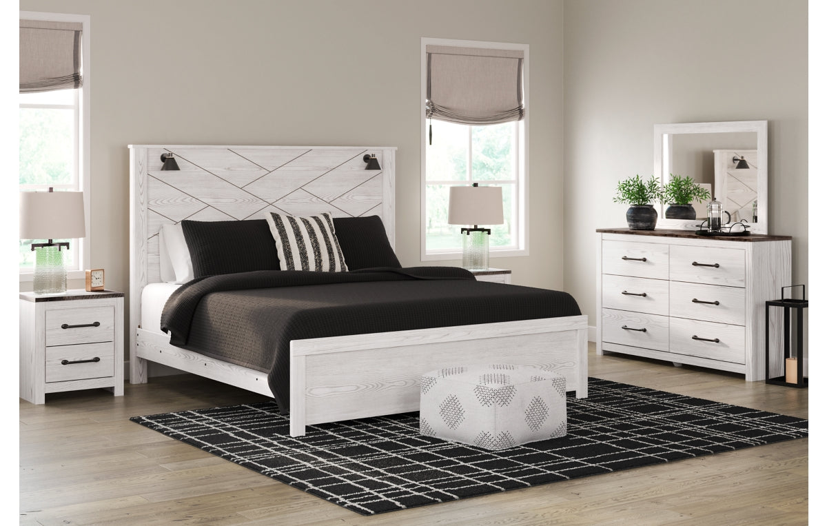 Gerridan King Panel Bed with Mirrored Dresser