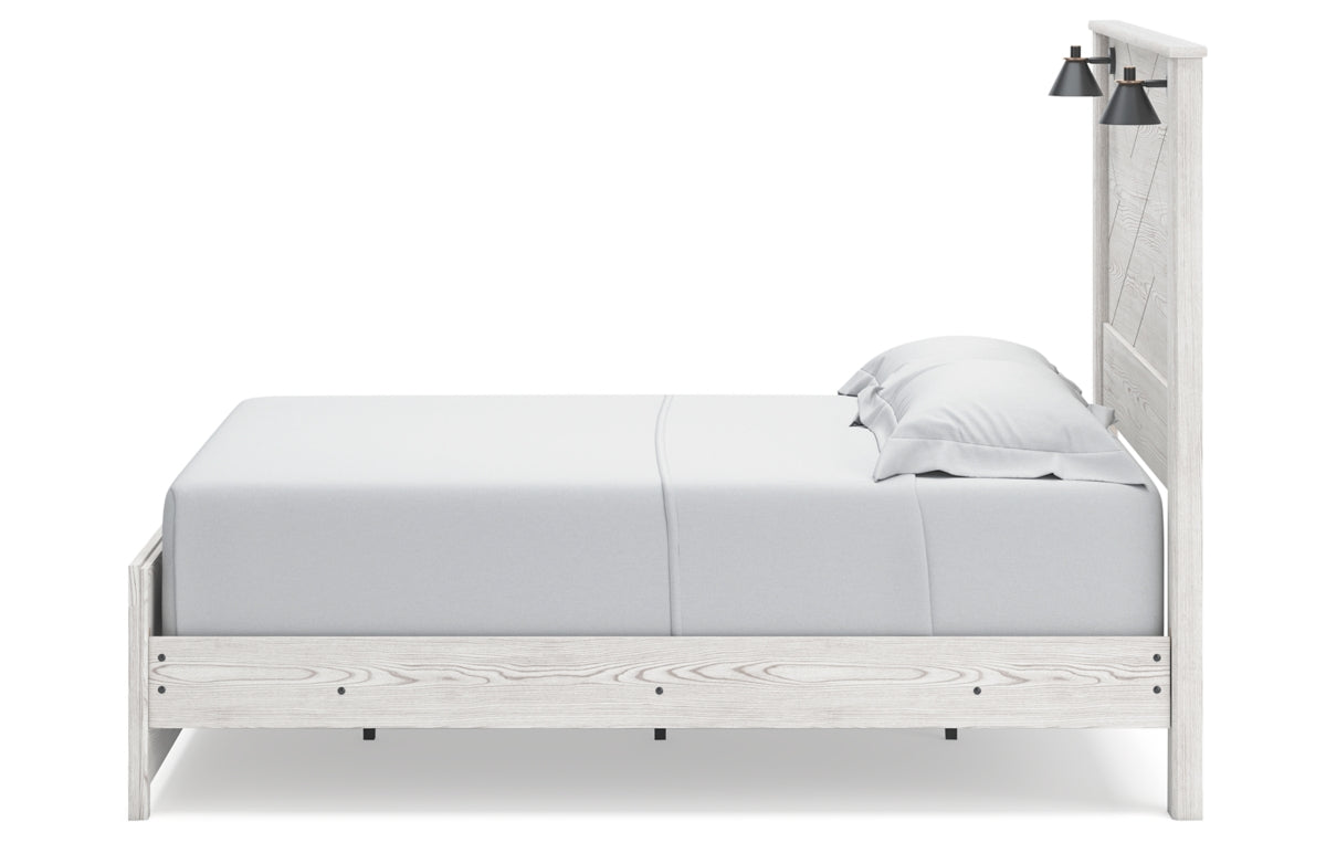 Gerridan Queen Panel Bed with Mirrored Dresser and Nightstand
