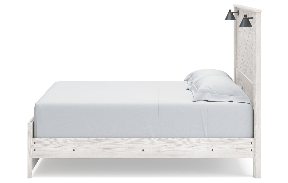 Gerridan King Panel Bed with Mirrored Dresser and Chest