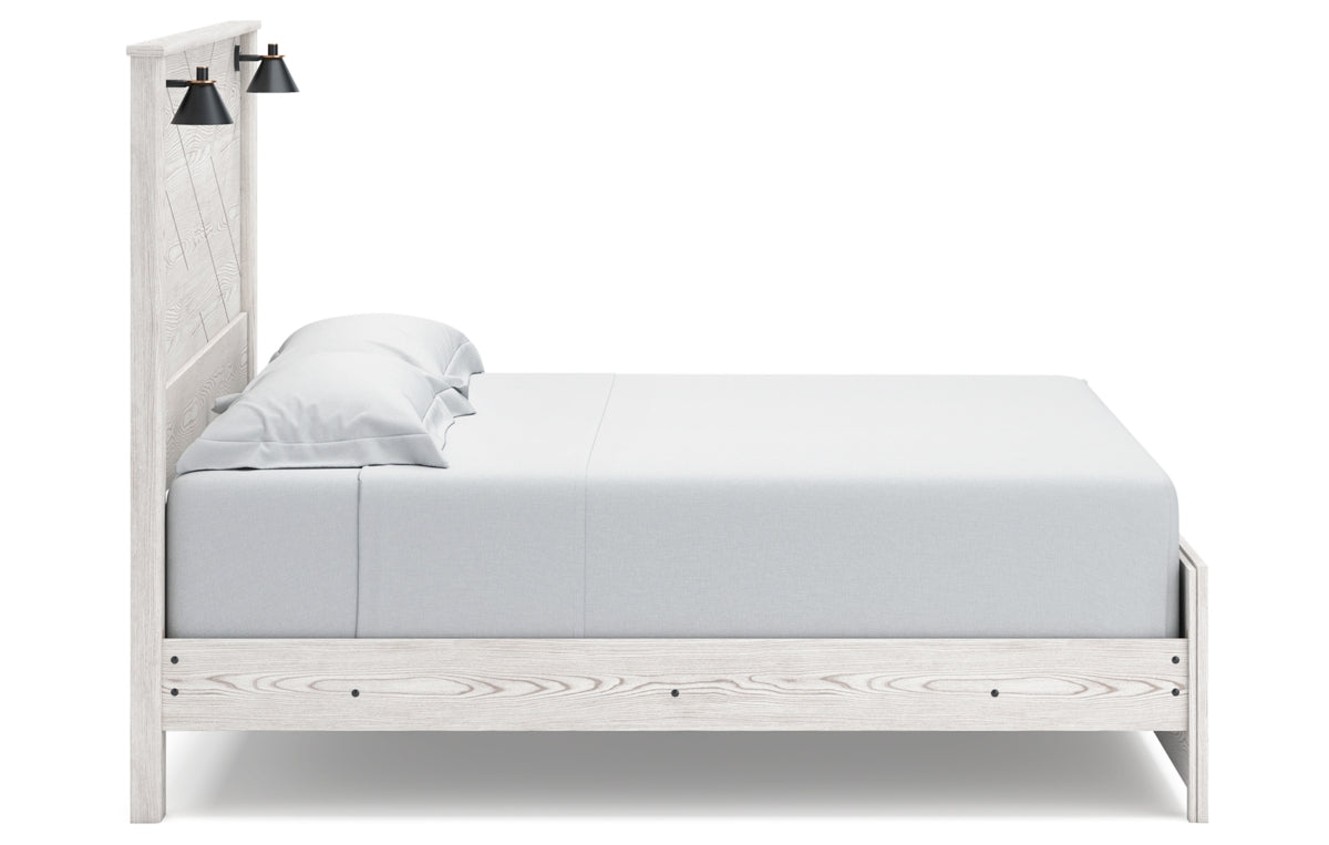 Gerridan King Panel Bed with Mirrored Dresser, Chest and Nightstand