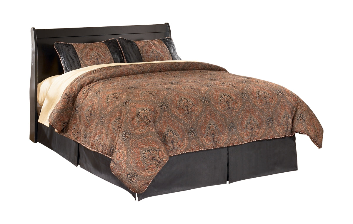 Huey Vineyard Queen Sleigh Headboard with Mirrored Dresser and Chest