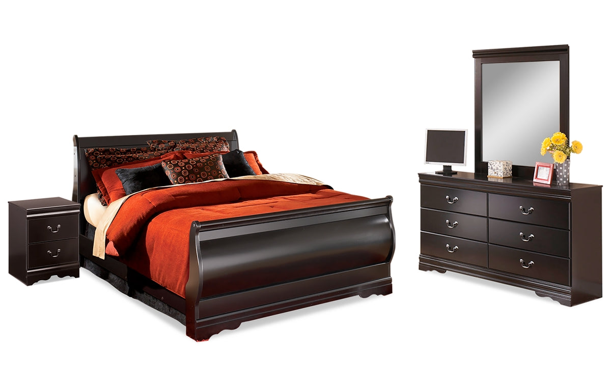 Huey Vineyard Queen Sleigh Bed with Mirrored Dresser and Nightstand