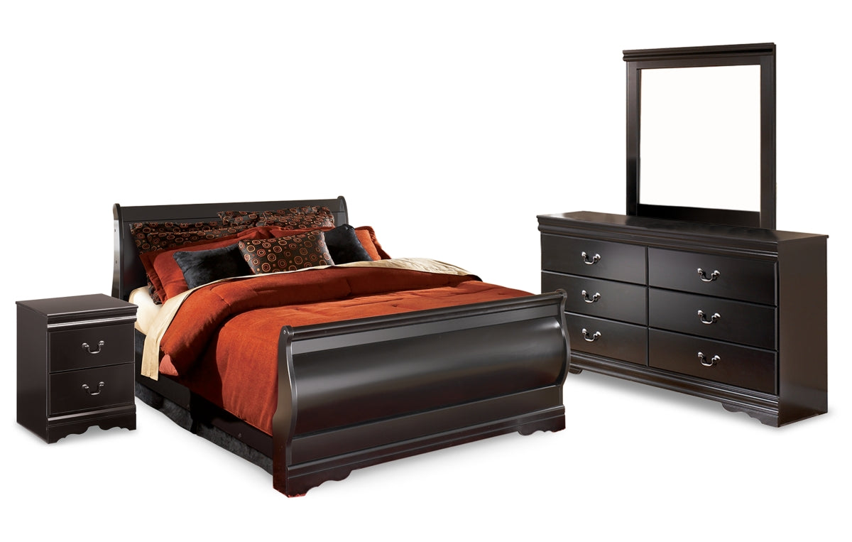 Huey Vineyard Full Sleigh Bed with Mirrored Dresser and Nightstand