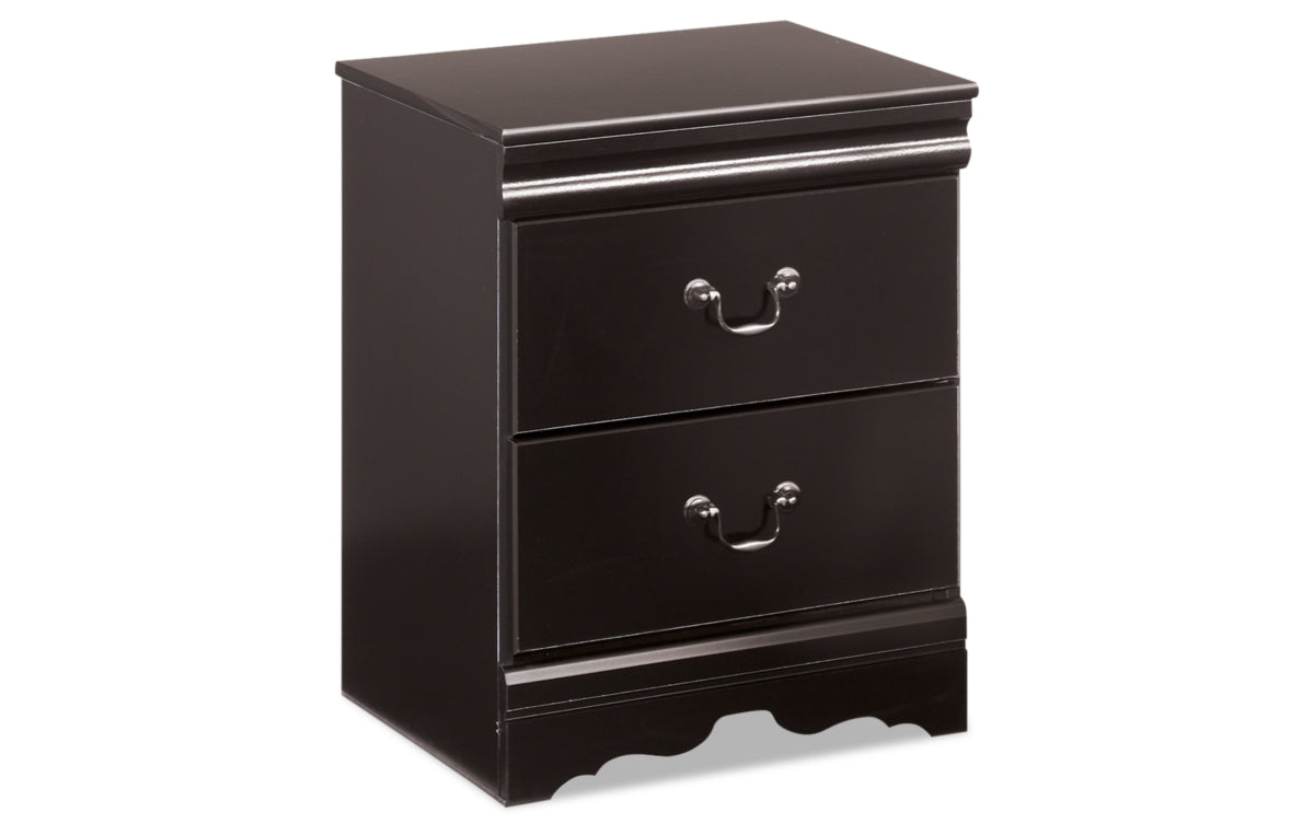 Huey Vineyard Full Sleigh Bed with Mirrored Dresser and Nightstand