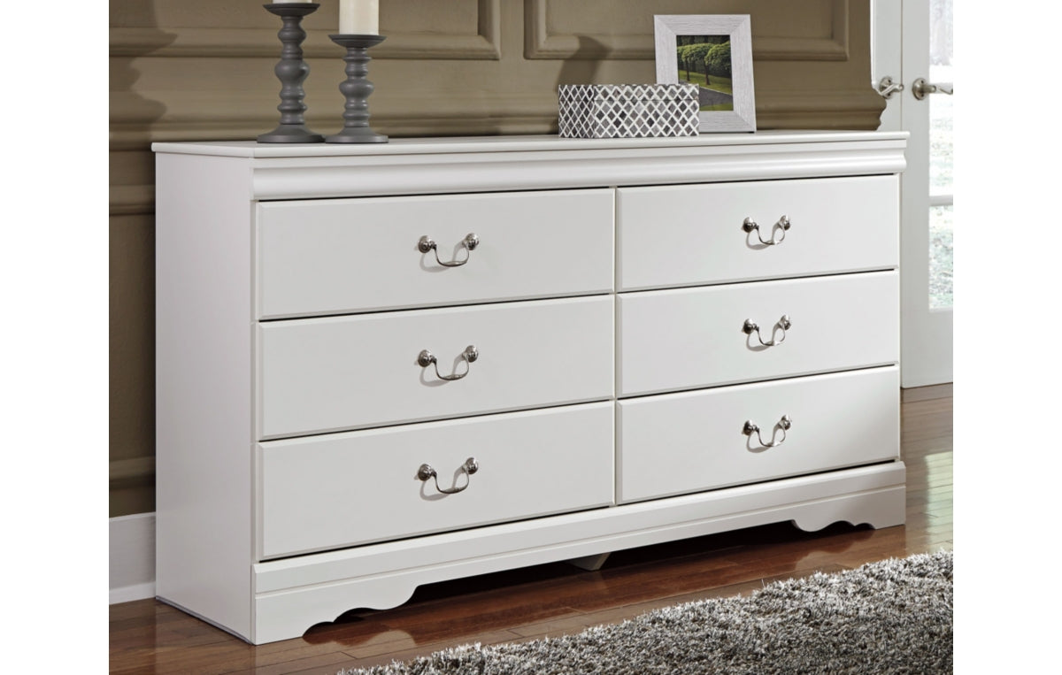 Anarasia Dresser