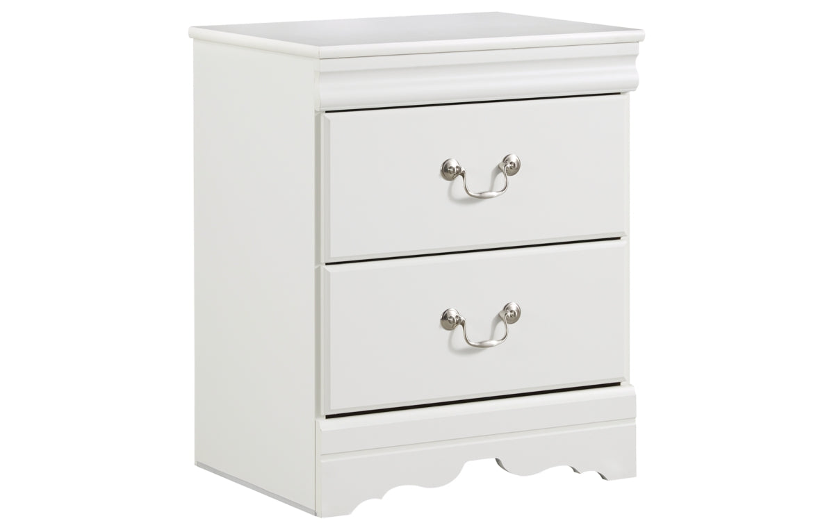 Anarasia Queen Sleigh Bed with Mirrored Dresser and Nightstand
