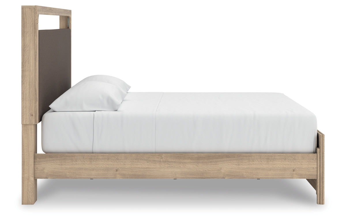 Kinlanni King Upholstered Platform Bed