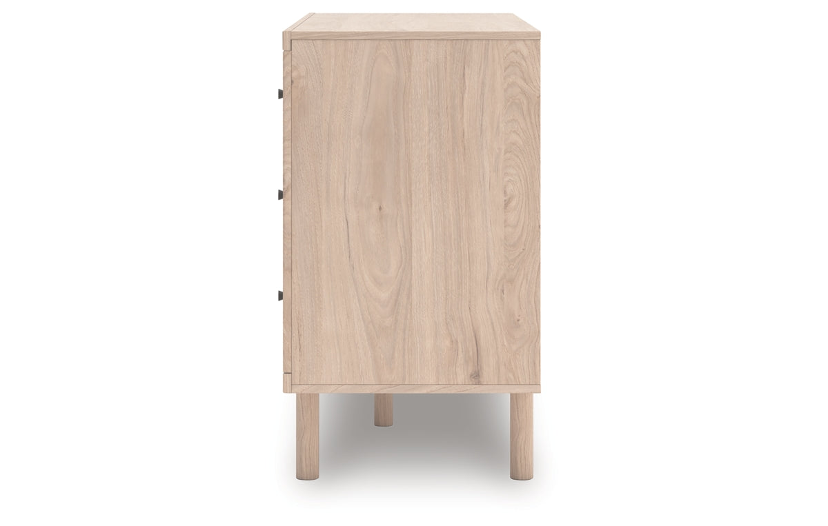 Arloster Dresser