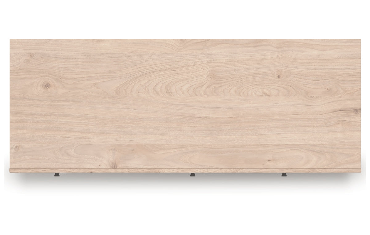 Arloster Dresser