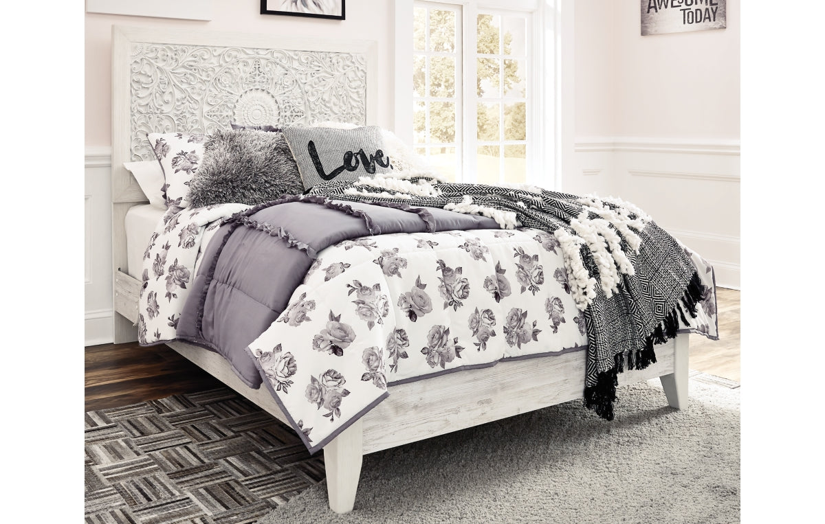 Paxberry Full Panel Bed