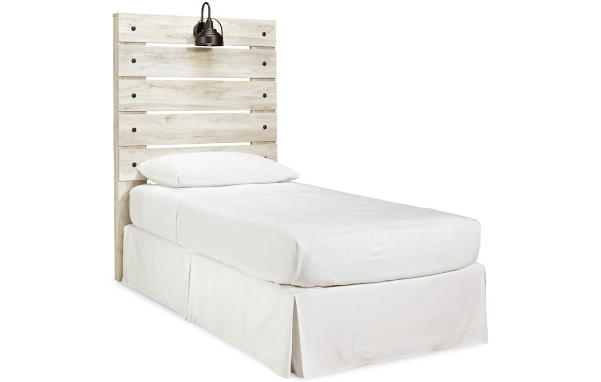 Cambeck Twin Panel Headboard with Mirrored Dresser