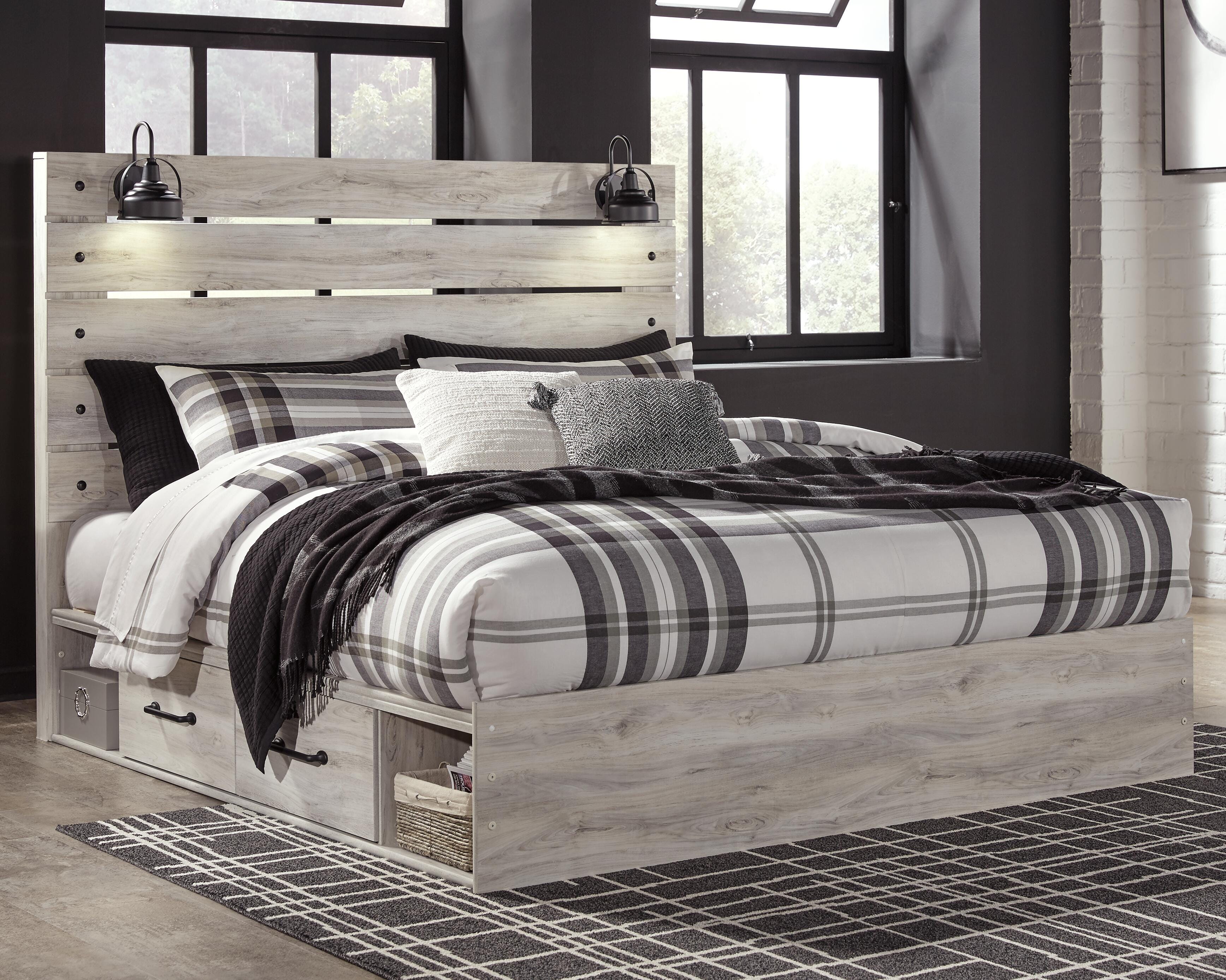 Cambeck King Panel Bed with 4 Storage Drawers with Mirrored Dresser