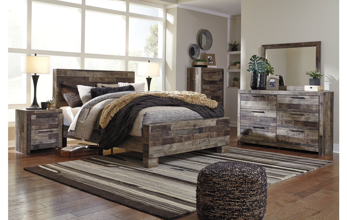 Derekson Queen Panel Bed