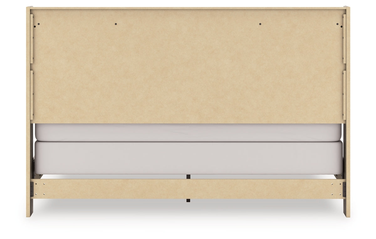 Elbrim King Panel Bed