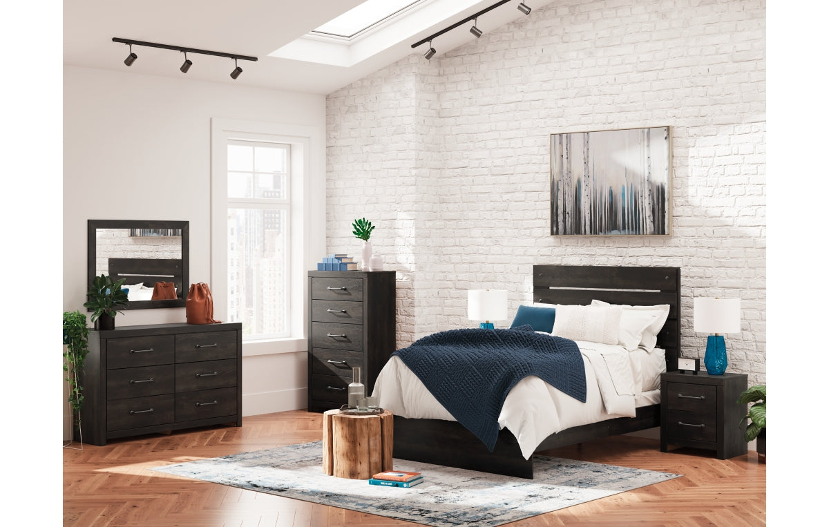 Hollivern Full Panel Bed