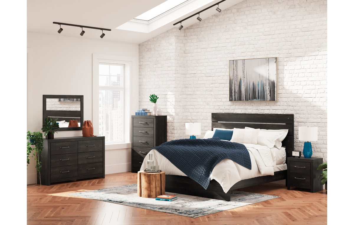 Hollivern King Panel Bed