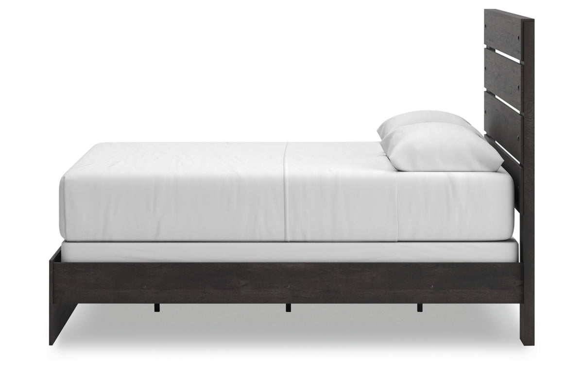 Hollivern Queen Panel Bed, Dresser, Mirror and Nightstand