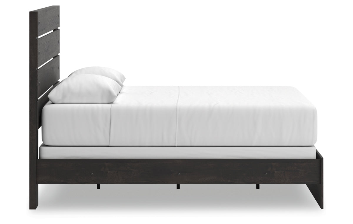 Hollivern Queen Panel Bed, Dresser and Mirror