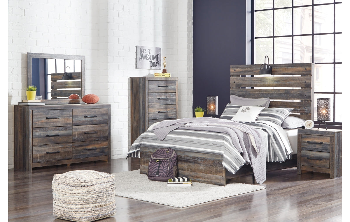 Drystan Full Panel Bed with Mirrored Dresser, Chest and Nightstand