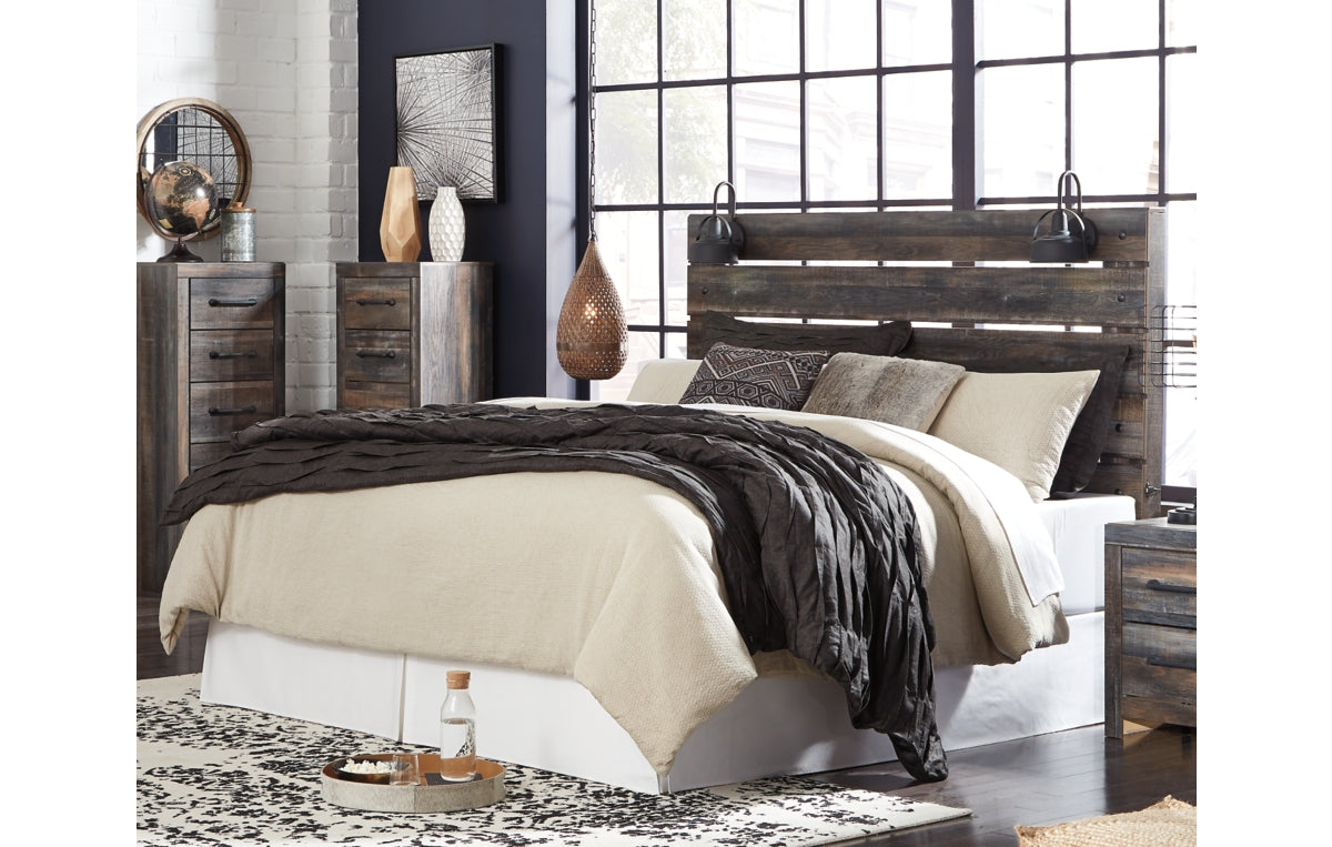 Drystan King Panel Headboard with Mirrored Dresser and Chest