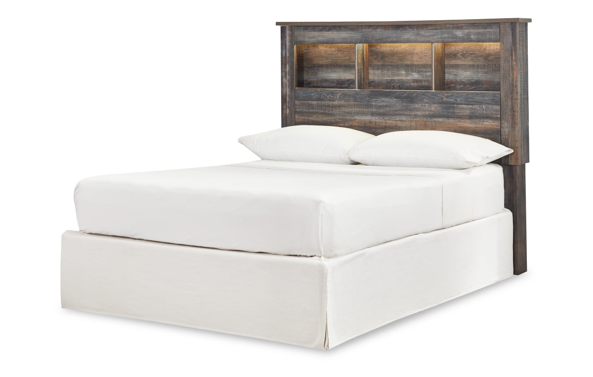 Cambeck King Panel Headboard, Dresser, Mirror and Chest
