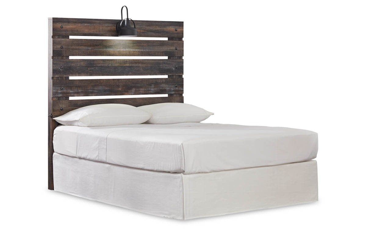 Drystan Full Panel Headboard with Mirrored Dresser, Chest and Nightstand