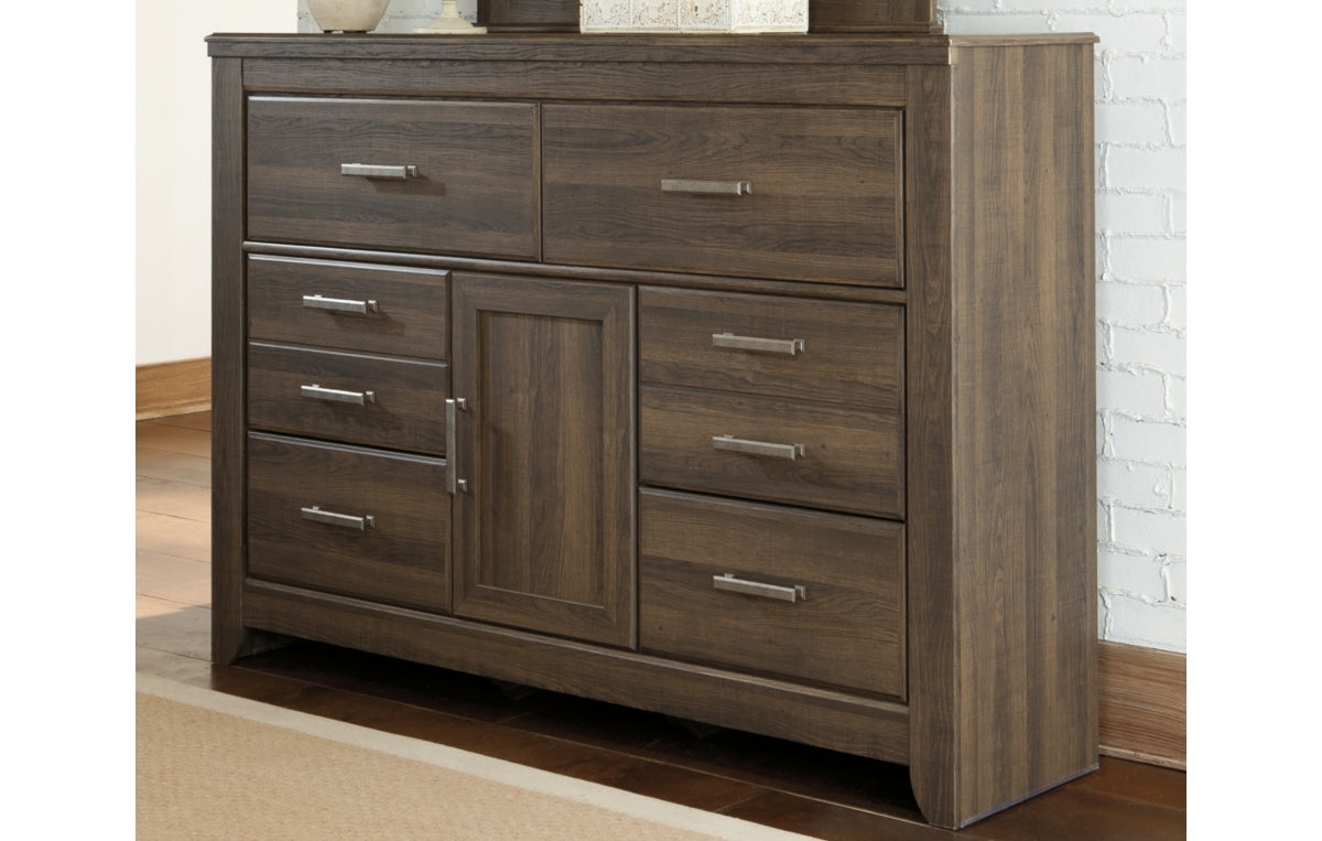 Juararo Dresser