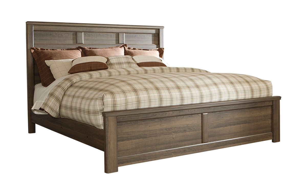Juararo King Panel Bed with Mirrored Dresser