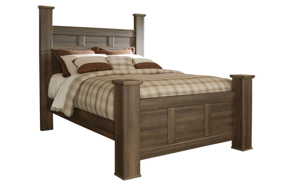 Juararo Queen Poster Bed with Mirrored Dresser