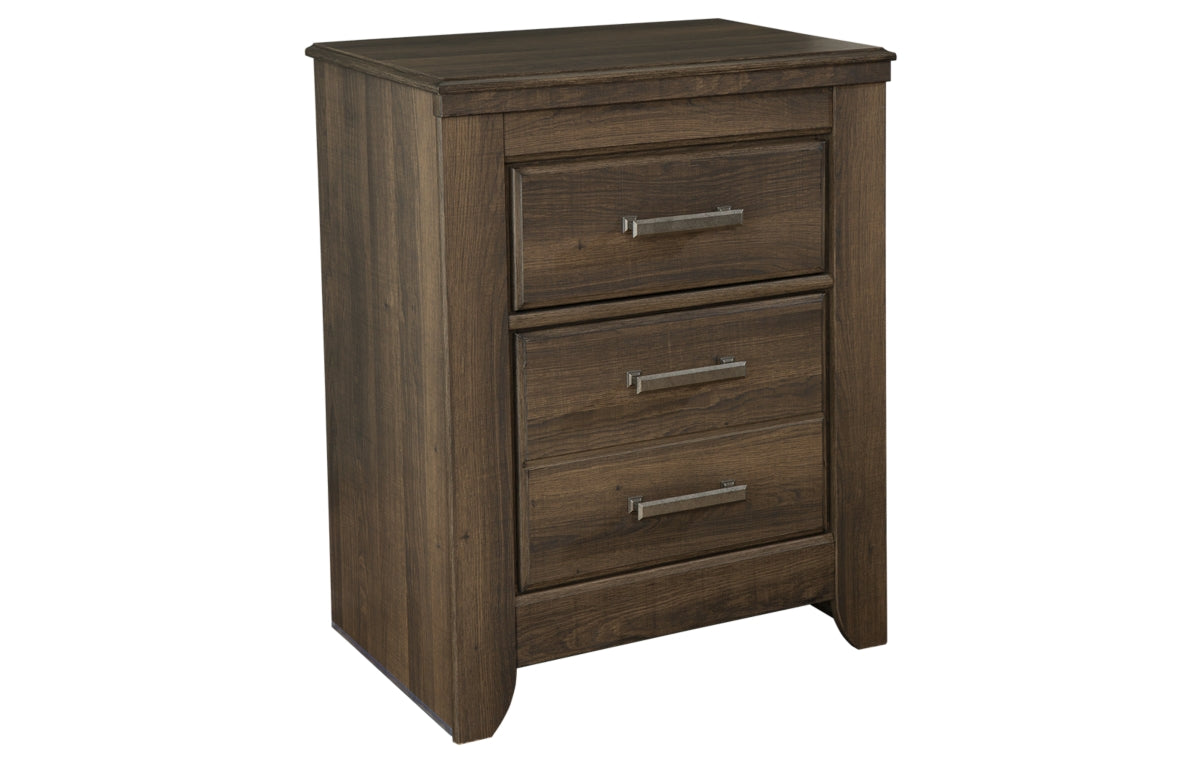 Juararo California King Poster Bed with Mirrored Dresser, Chest and Nightstand