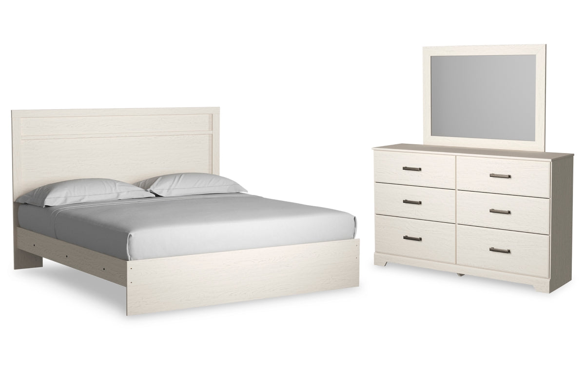 Stelsie King Panel Bed with Mirrored Dresser